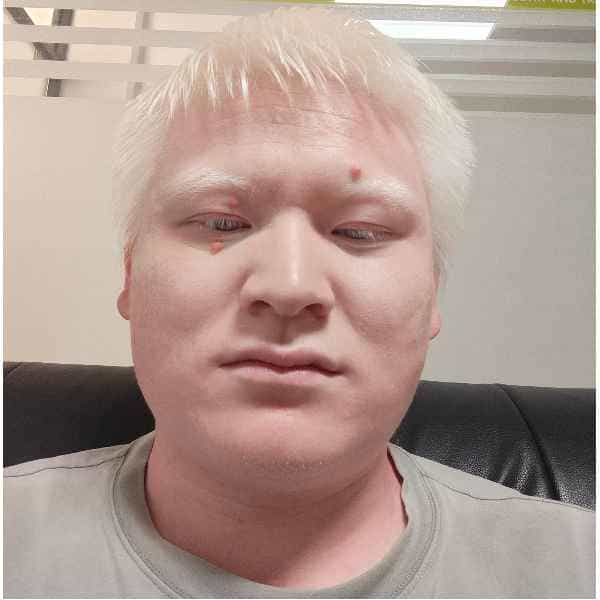30岁岁安徽单身帅哥 - 湖南吉缘网